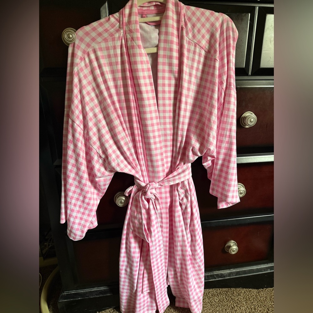 Super Soft Draper James Pink Gingham Lounge Robe (Barely Worn) - 1X